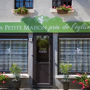 La Petite Maison Près De L'eglise *** Meillac